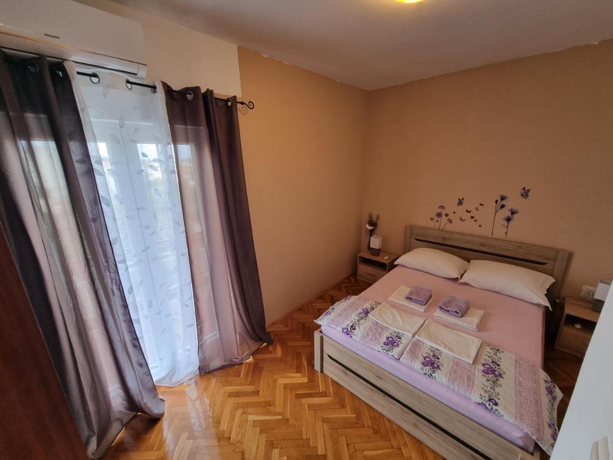 Josip Apartment Murter